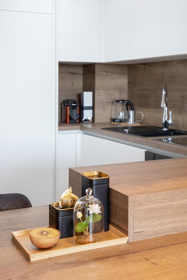 Stylish 2Bdr Apartment- Free Garage Загреб Екстериор снимка